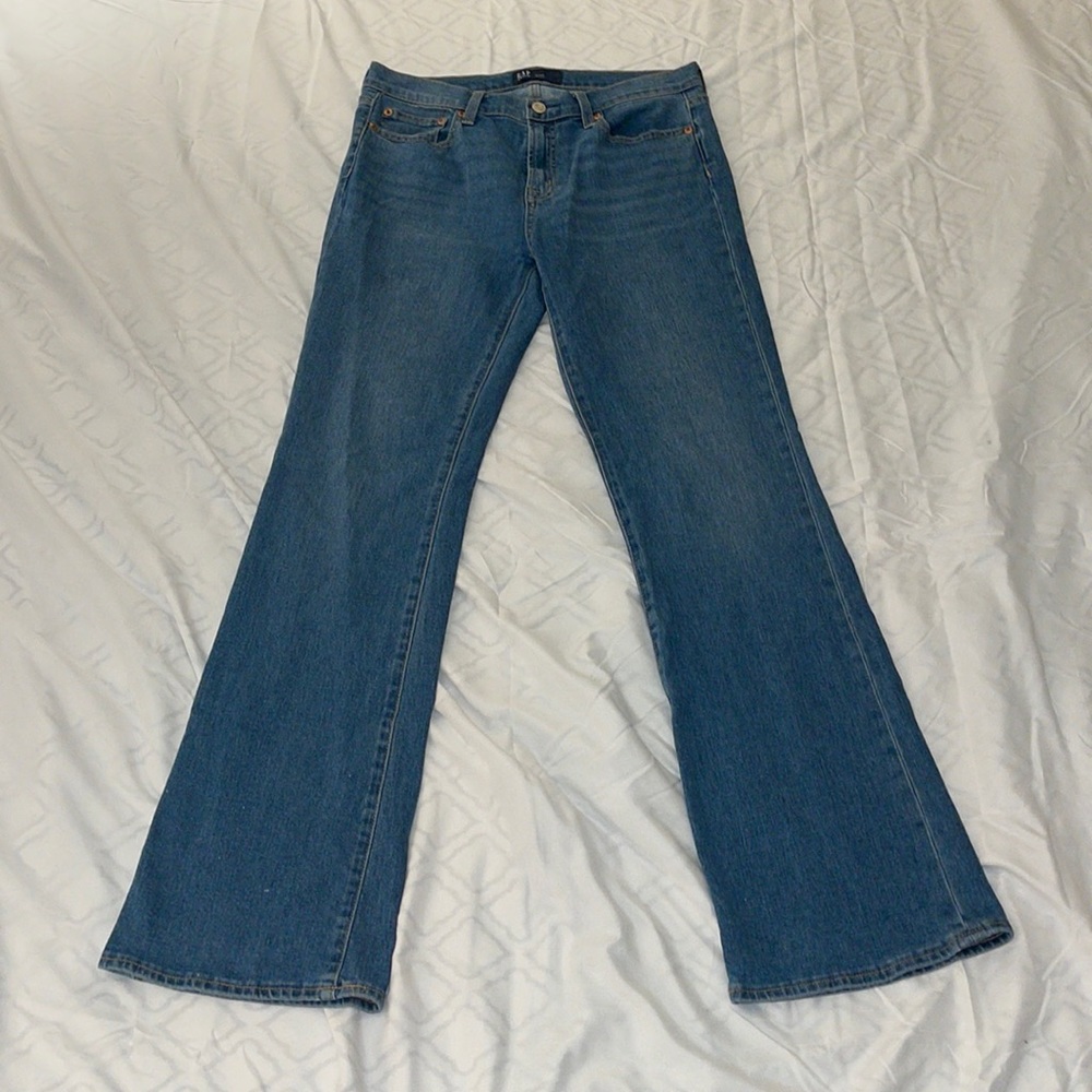 2/$25 Gap Boot Cut Jean
